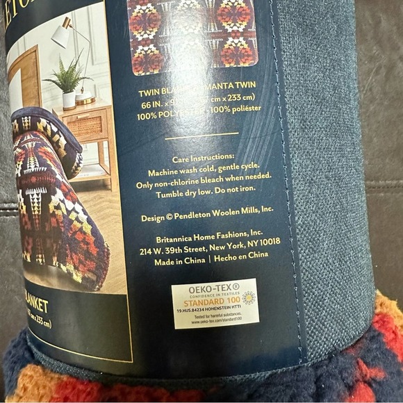 Pendleton Sherpa Fleece Blanket Bedding Bedroom Blue Aztec Throw Twin nwt - Picture 7 of 7